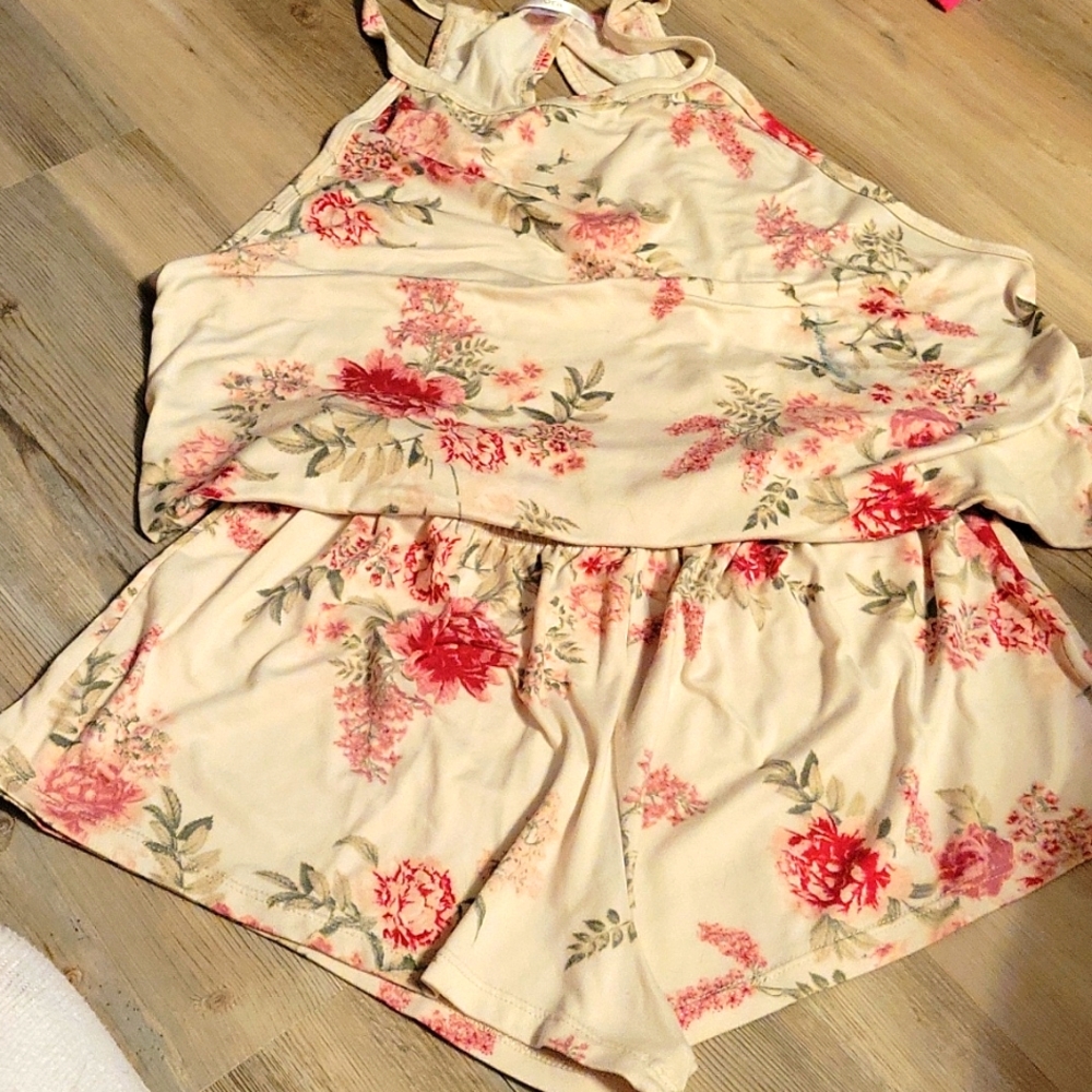 3 Piece Floral Robe & Short set. Pretty Peony pattern.